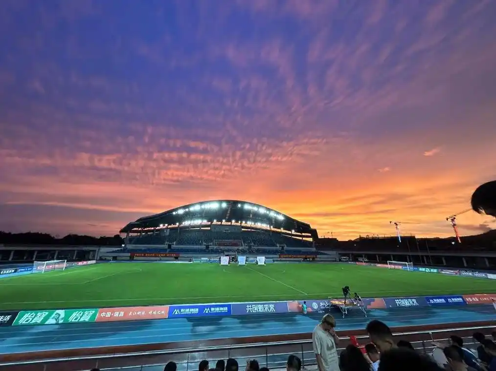 欧冠对决：皇家马德里 VS 阿森纳